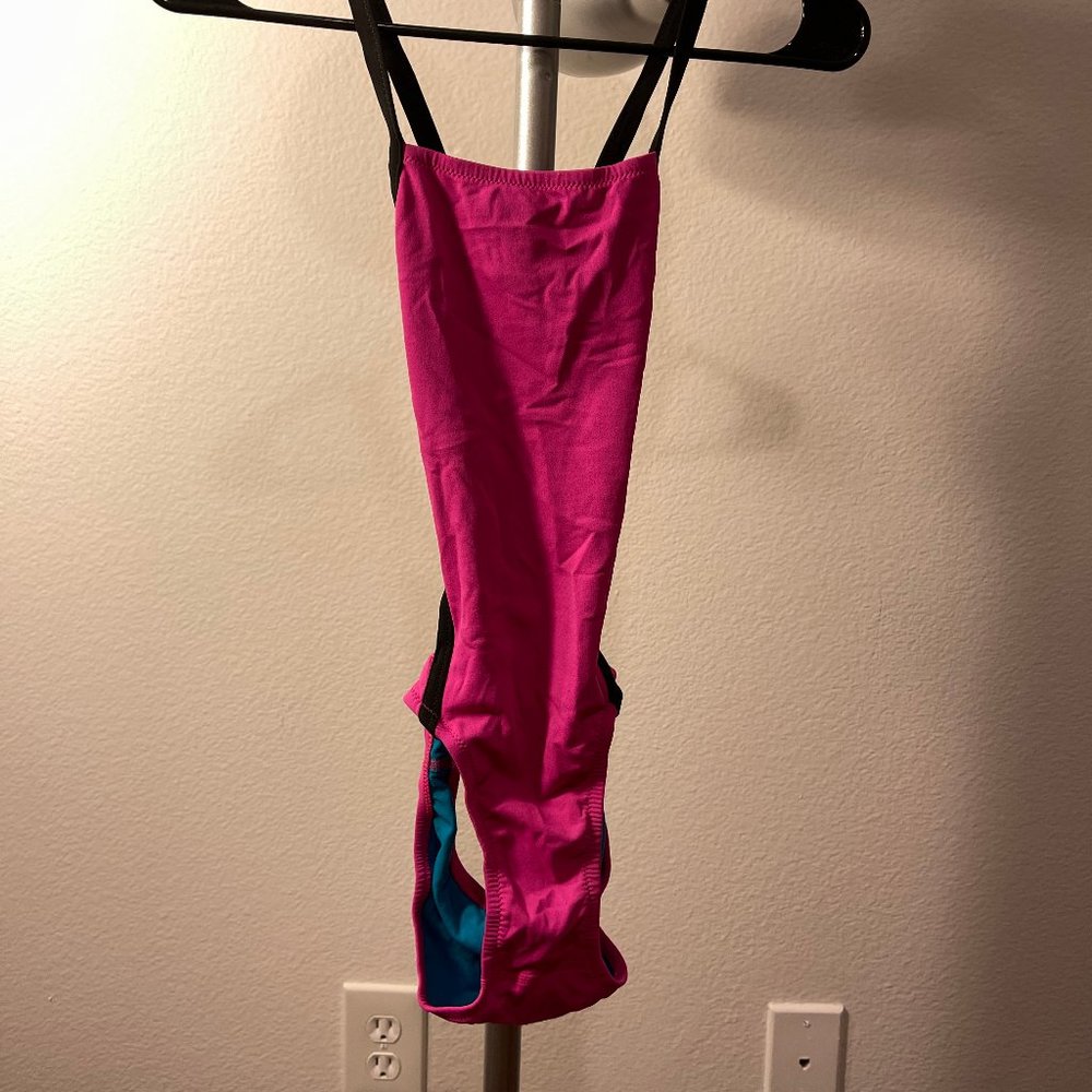 Speedo Reversible swimsuit, pink and turquoise, size 28. NWOT